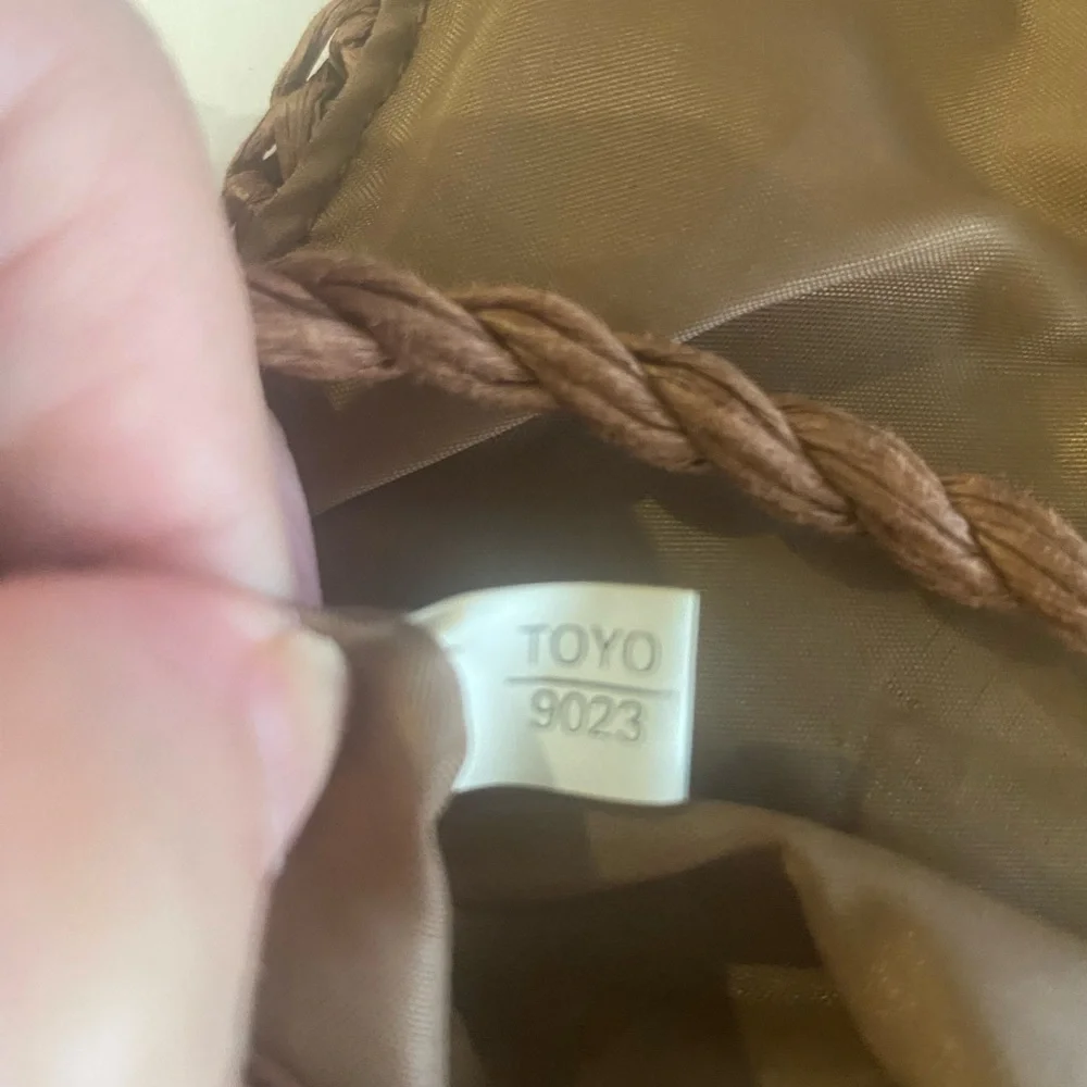 Toyo Brown Raffia Woven Women's Crossbody